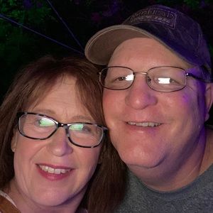 Meet your Posher, Deena